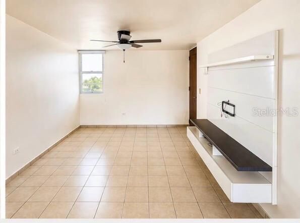 Property Photo: 801-805 Ave. Sol 349 PR 00693