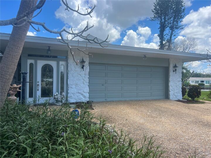 Property Photo:  6937 Midnight Pass Road  FL 34242 