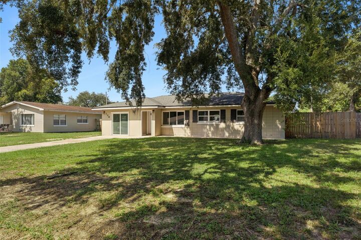 Property Photo: 108 Alexandria Avenue FL 34715