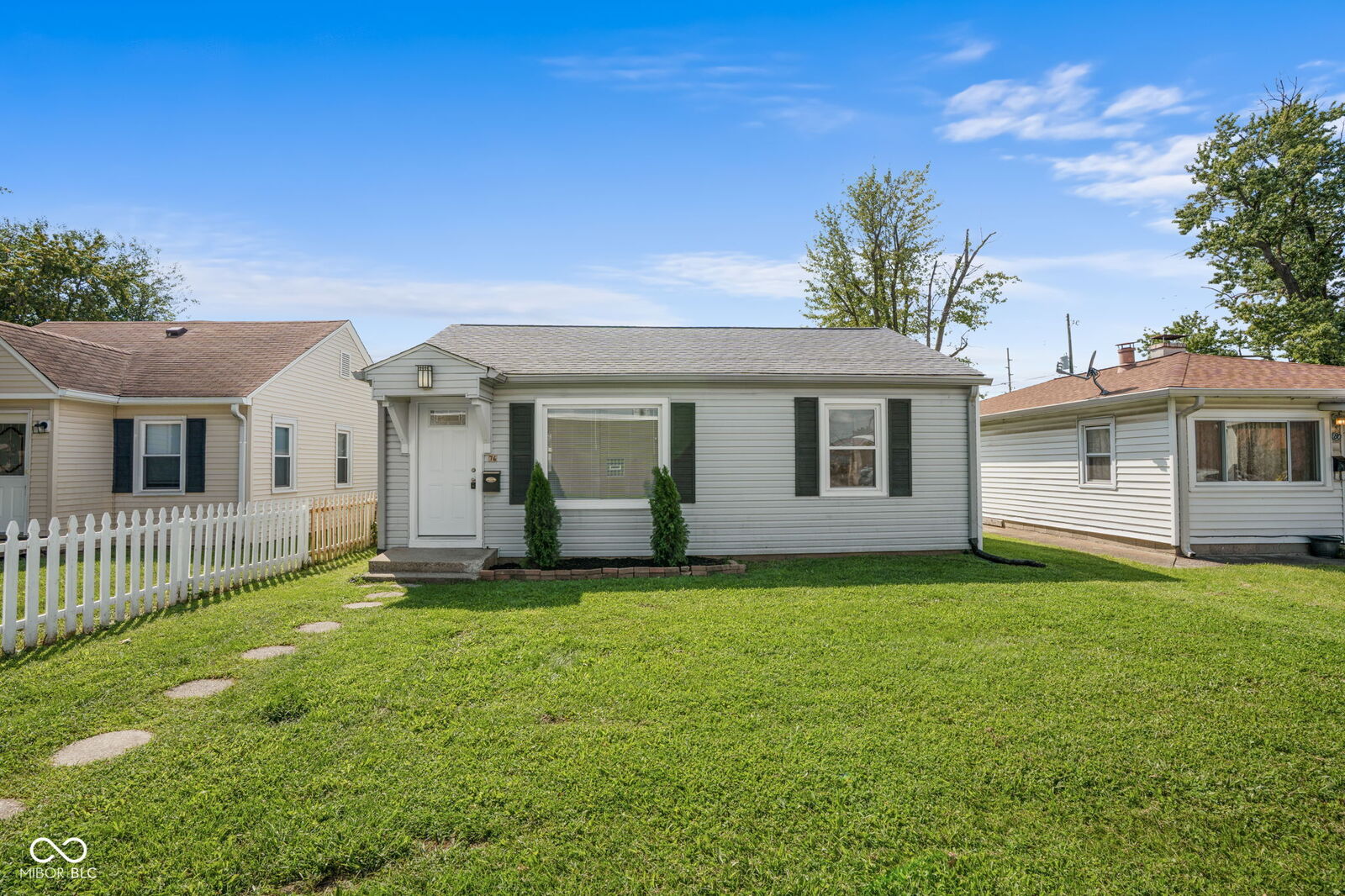 Property Photo:  76 N 2nd Avenue  IN 46107 