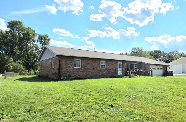 Property Photo:  1343 W Paula Drive  IN 47201 