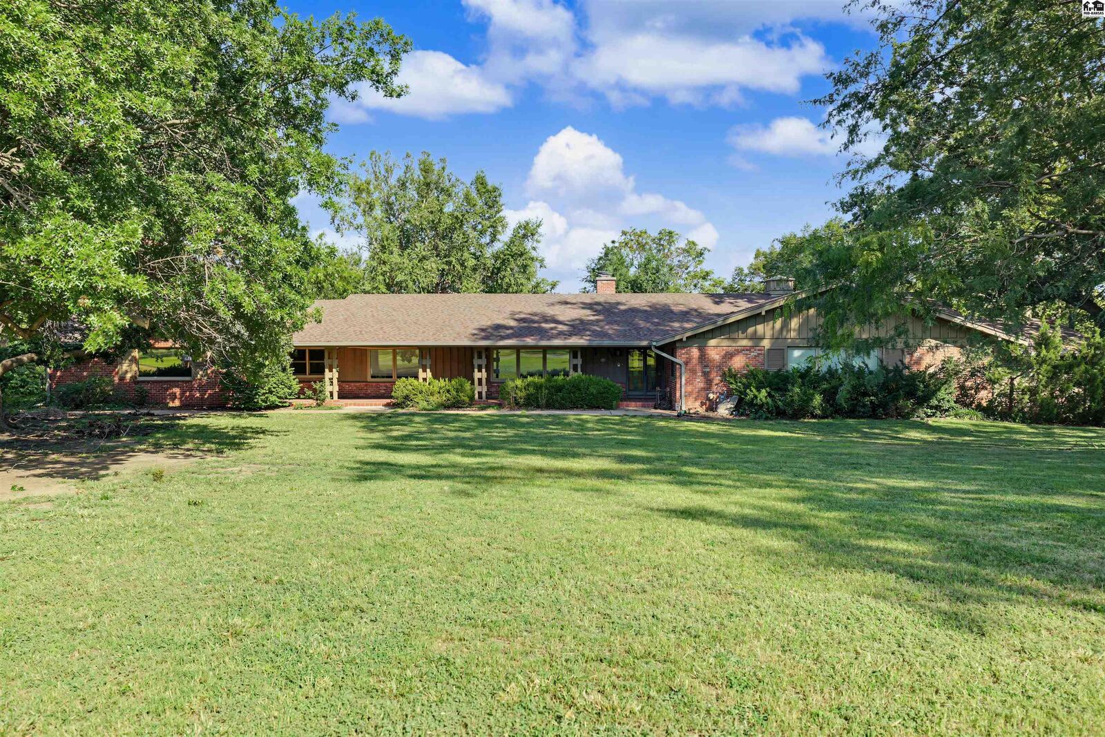 Property Photo:  534 Upper Mill Hts Dr  KS 67401 