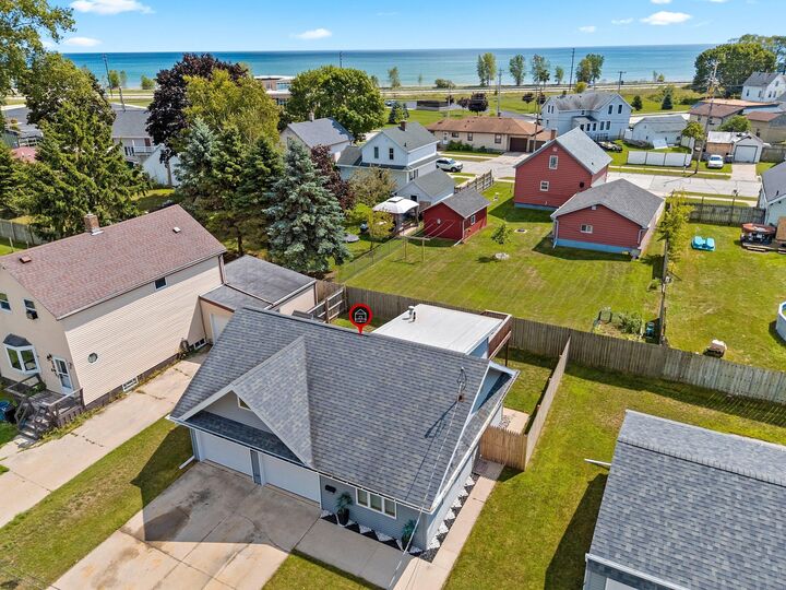 Property Photo:  2309 9th Pl  WI 54241 