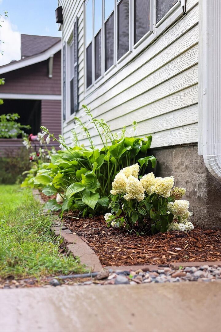 Property Photo: 1391 Belleview Drive MI 48846