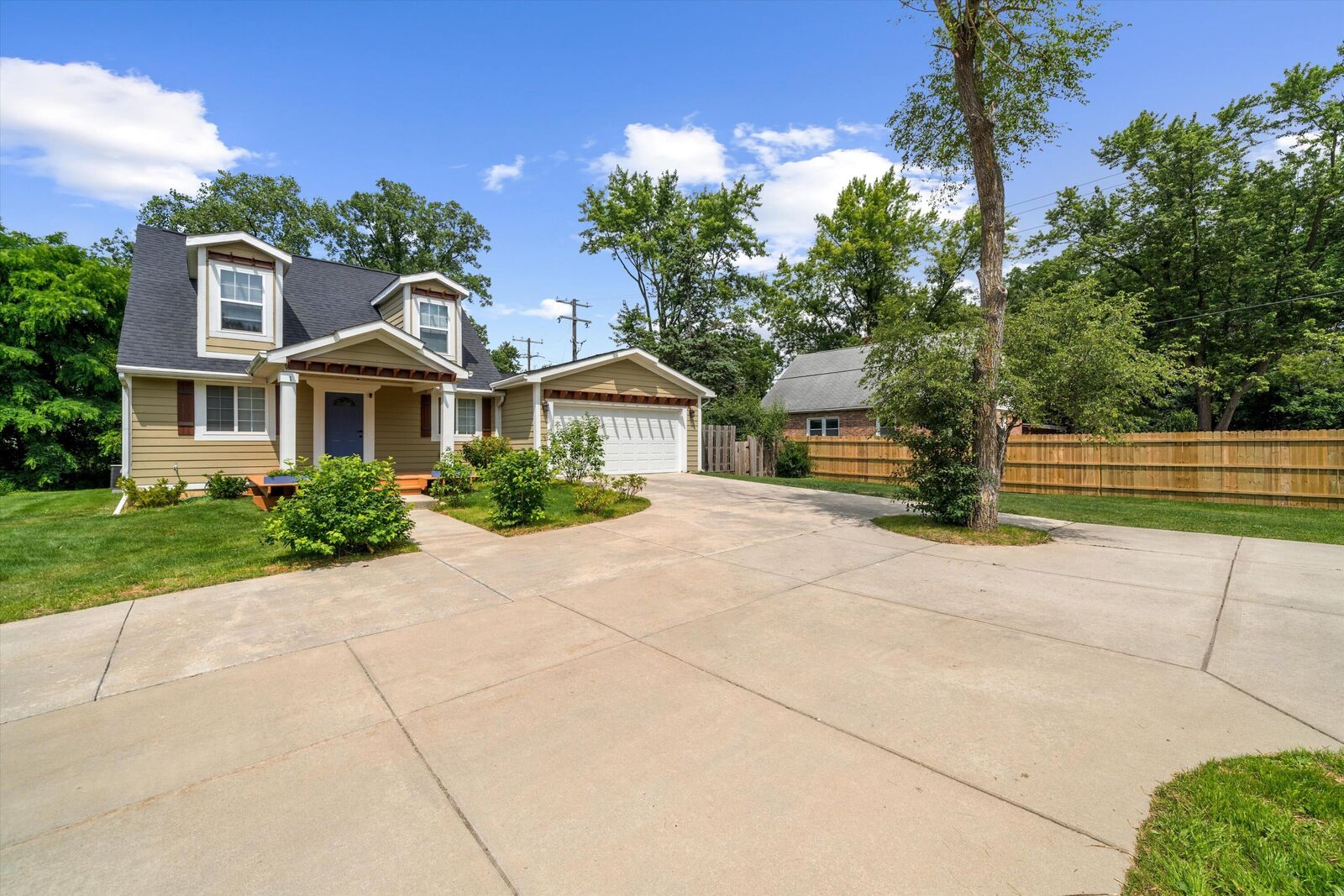 Property Photo:  1 Maple Village Court  MI 48103 