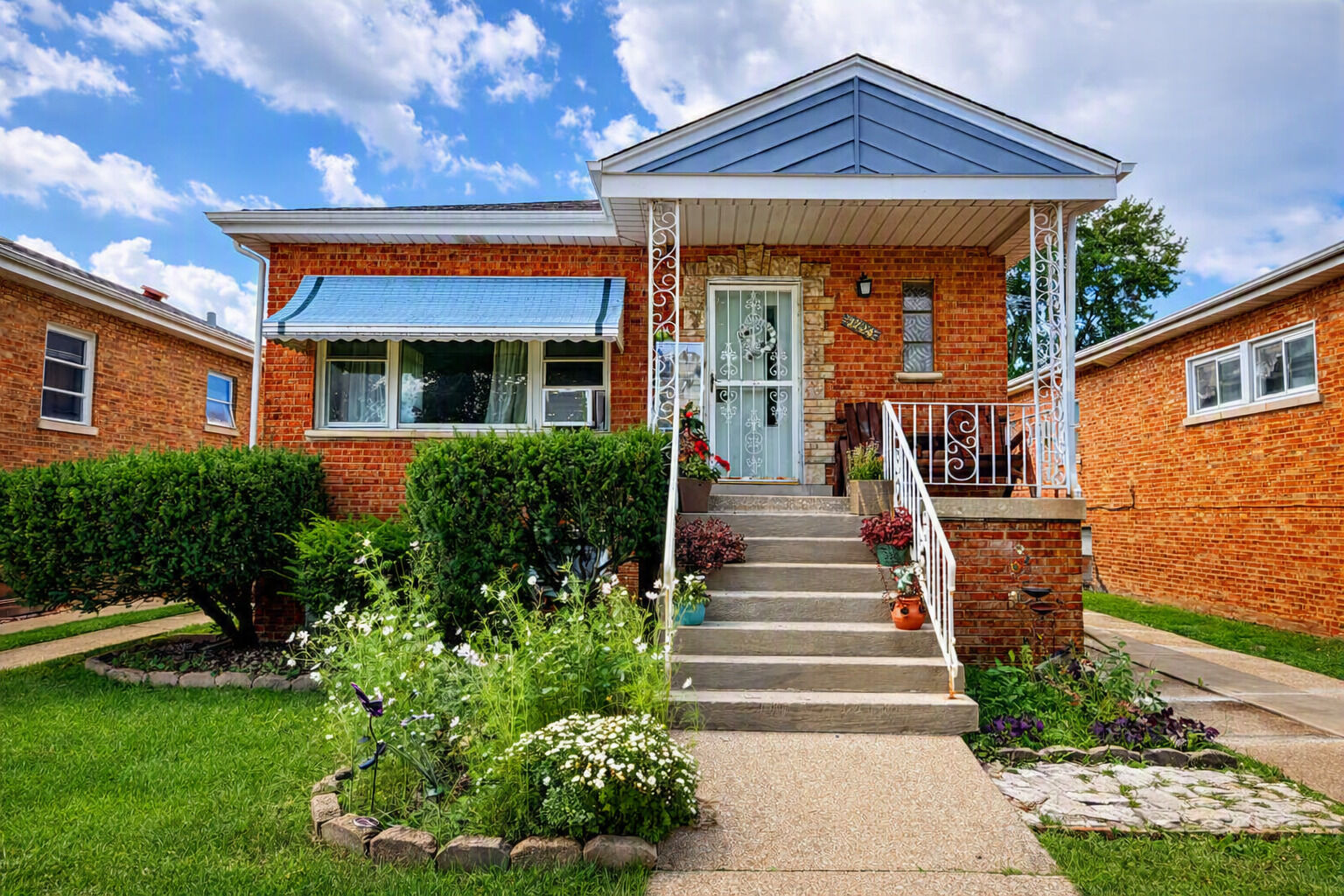Property Photo: 3724 S 60th Court IL 60804