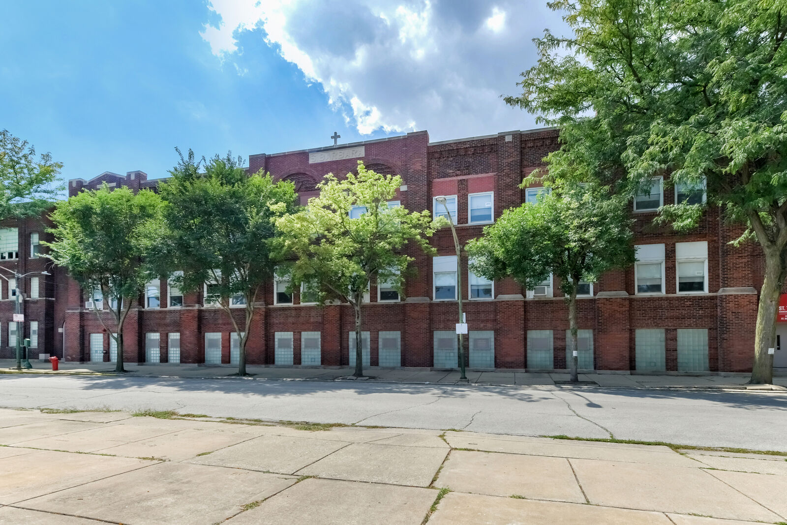 Property Photo:  2812 S Quinn Street  IL 60608 
