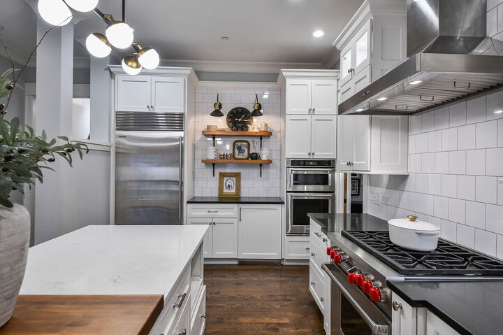 Property Photo:  445 Bryant Avenue  IL 60137 