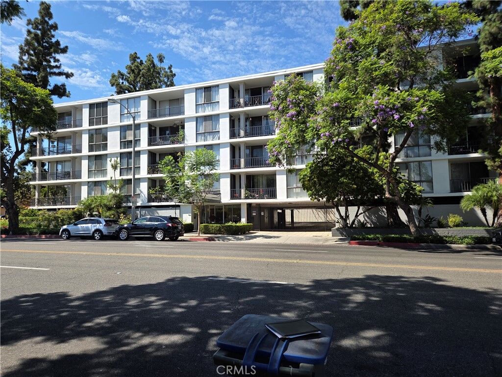 Property Photo:  601 E Del Mar Boulevard 402  CA 91101 