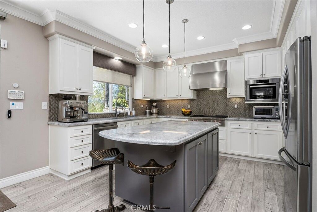 Property Photo: 22801 Maiden Lane CA 92692