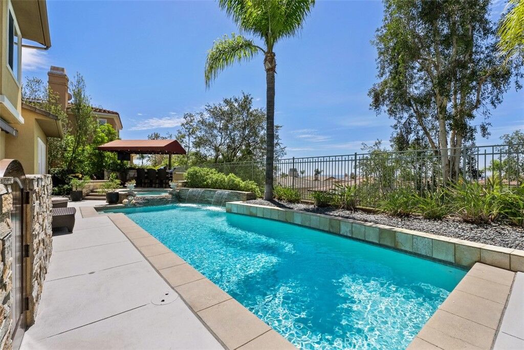 Property Photo:  22801 Maiden Lane  CA 92692 