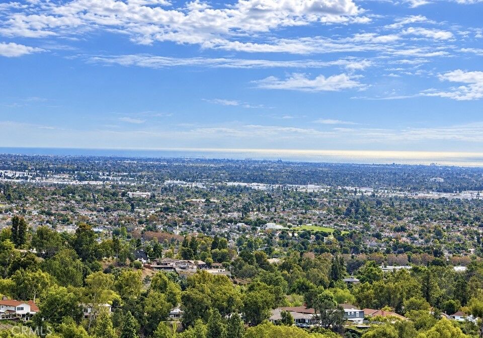 Property Photo: 15931 Aurora Crest CA 90605