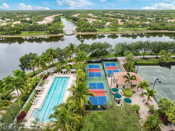 Property Photo:  28258 Islet Trail  FL 34135 
