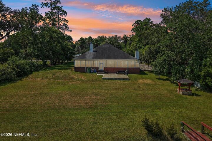 Property Photo: 3425 Trout River Boulevard FL 32208