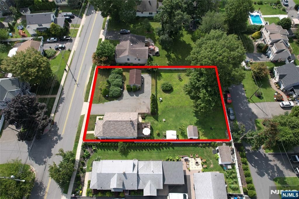 Property Photo:  22 Jacksonville Road  NJ 07444 