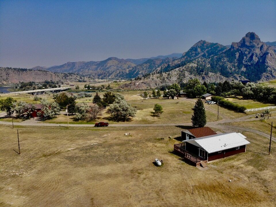 Property Photo: 6 Meadowlark Square MT 59421