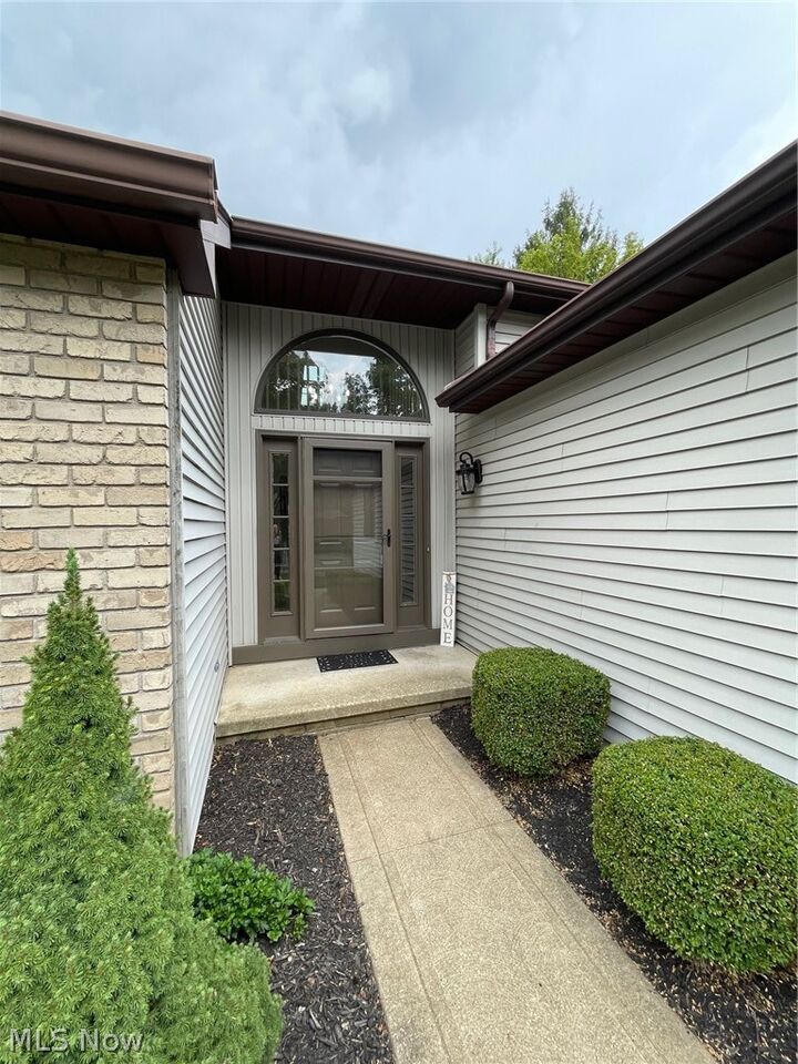 Property Photo:  4911 NW Pond Drive NW  OH 44720 