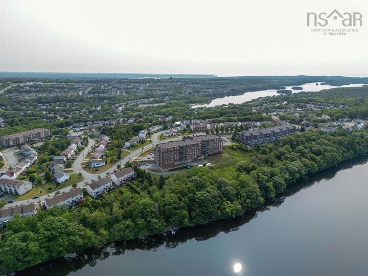 Property Photo:  406 77 Russell Lake Drive  NS B2W 6R8 