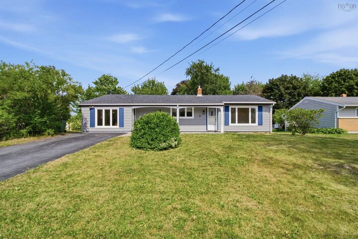 33 Inverary Drive — photo 1