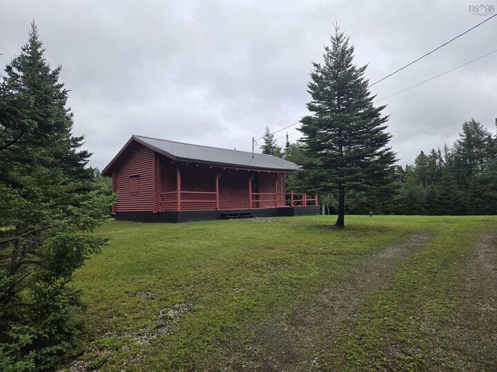 21 Lakefront Drive — photo 1