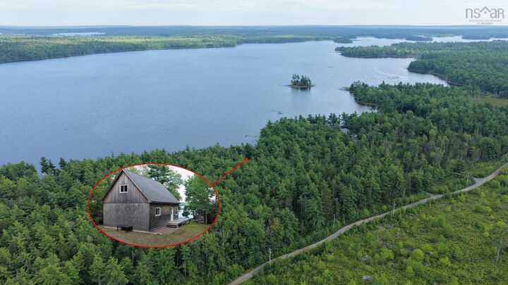 297 Albion Drive — photo 1