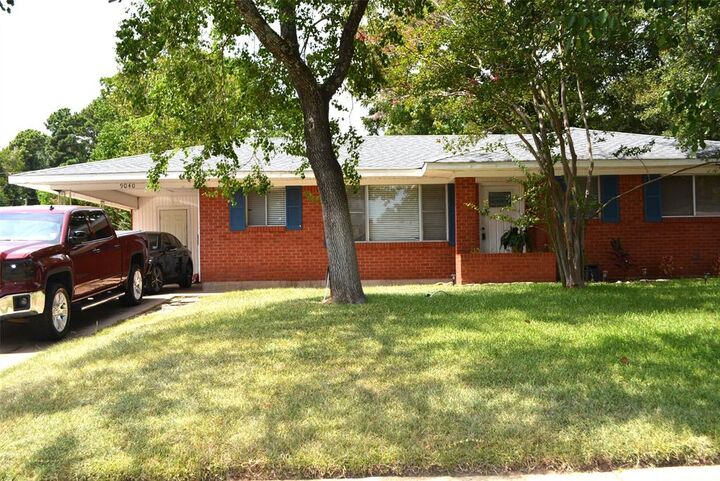 Property Photo:  9040 Avalon Drive  LA 71118 