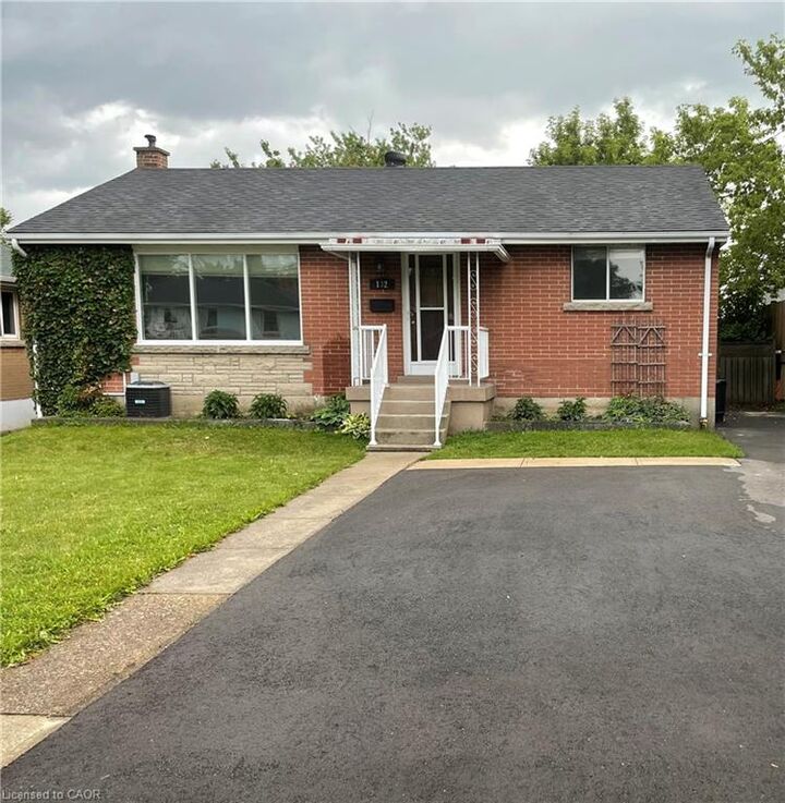 Property Photo:  132 Howe Avenue A  ON L9A 1X6 