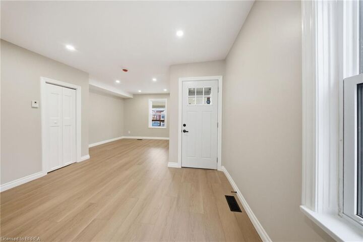 Property Photo:  17 Able Avenue  ON N3S 2Y4 