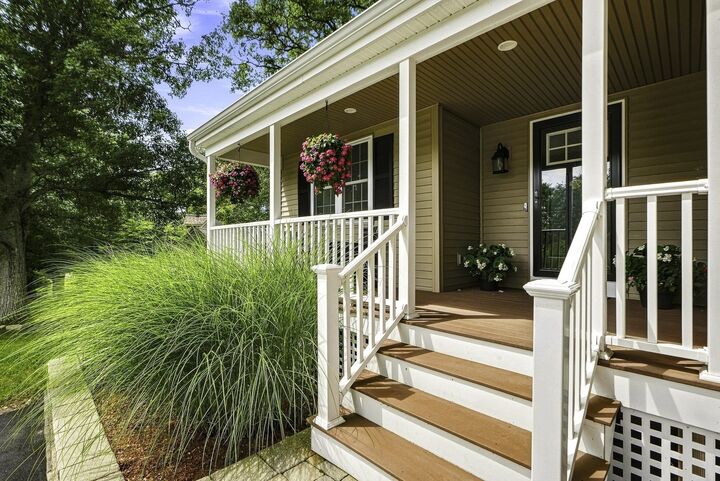 Property Photo: 8 Mellen St MA 01747