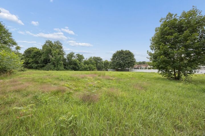 Property Photo:  95B Shrewsbury Street  MA 01583 