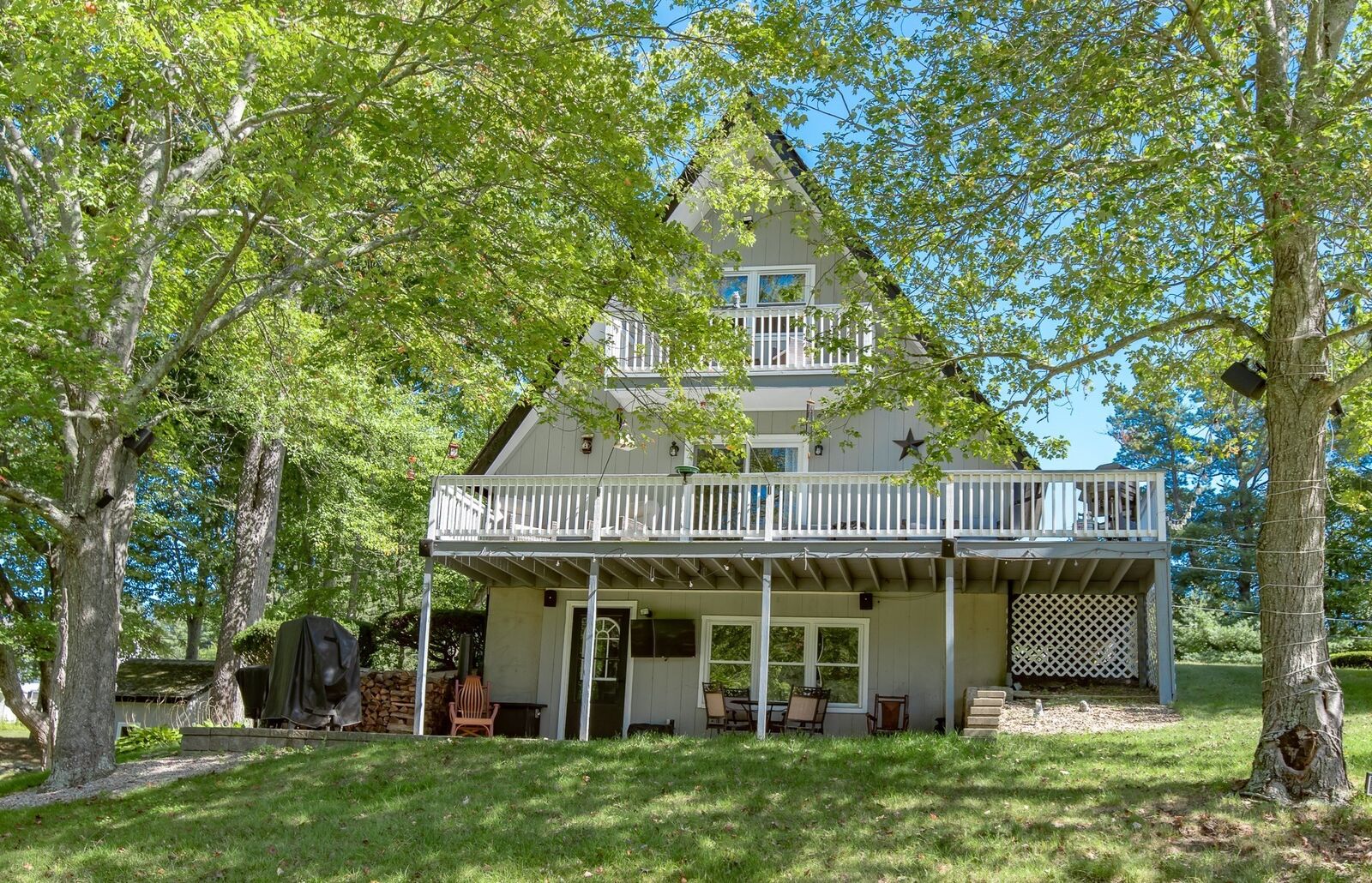 Property Photo:  171 Elm  MA 01504 