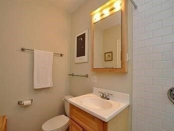 Property Photo:  17 Cazenove 106  MA 02116 