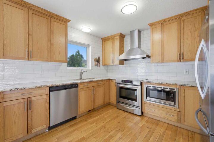 Property Photo: 40 Kirby Street AB T4P 3M9