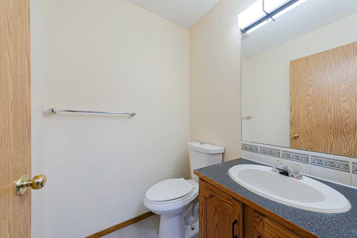 Property Photo: 88 Country Hills Villas NW AB T3K 4S8