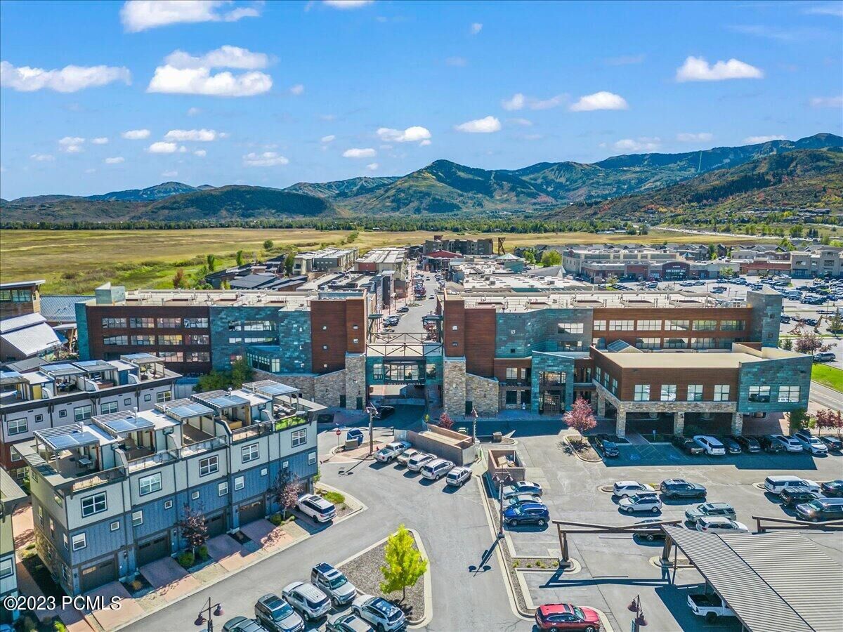 Property Photo: 1476 Newpark Boulevard 204 UT 84098