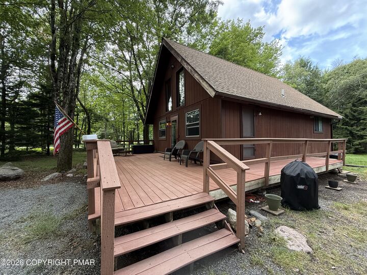 Property Photo:  195 Lipo Way  PA 18210 