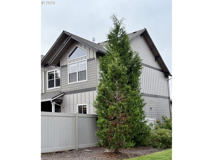 Property Photo:  15401 SE Cobalt Loop  OR 97089 