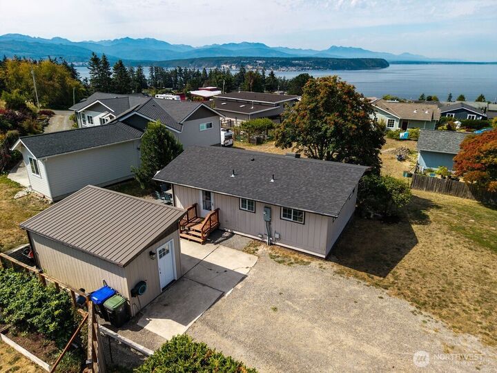 Property Photo:  200 N Rhododendron Drive  WA 98368 