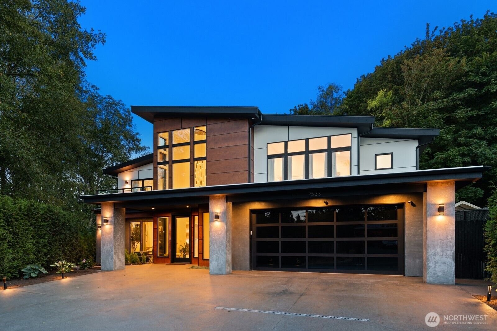 Property Photo:  2533 NE 178th Street  WA 98155 