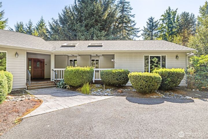 Property Photo:  175  Alderview Drive  WA 98362 