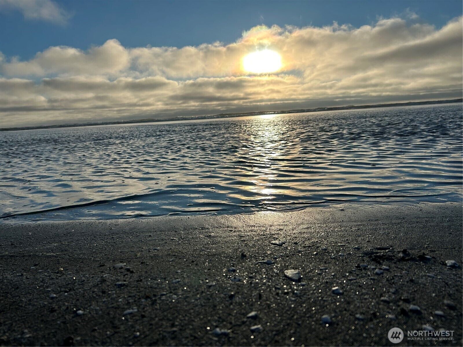 Property Photo:  1403  State Rt 105  WA 98547 