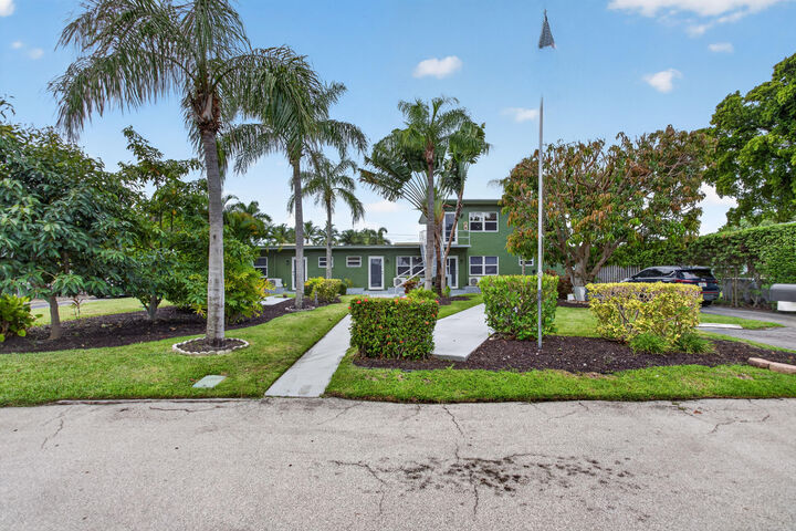 Property Photo: 3404 Spring Street FL 33062