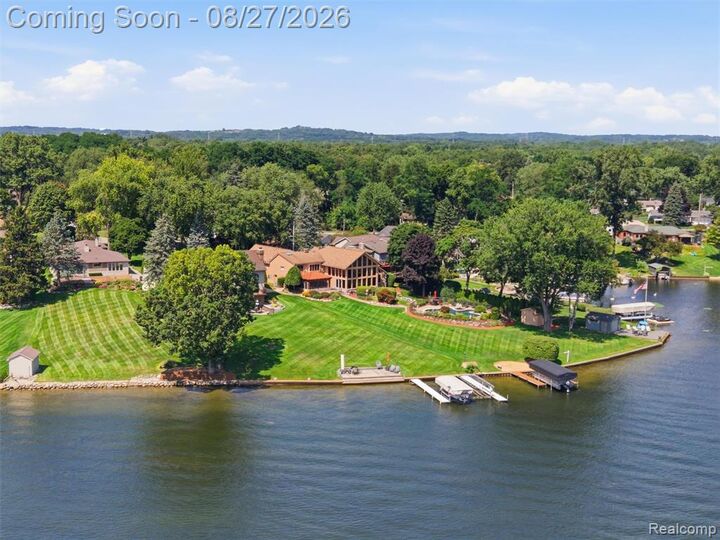 Property Photo:  3549 Mann Road  MI 48346 