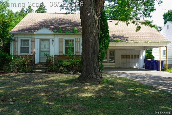 Property Photo: 2476 Voorheis Road MI 48328