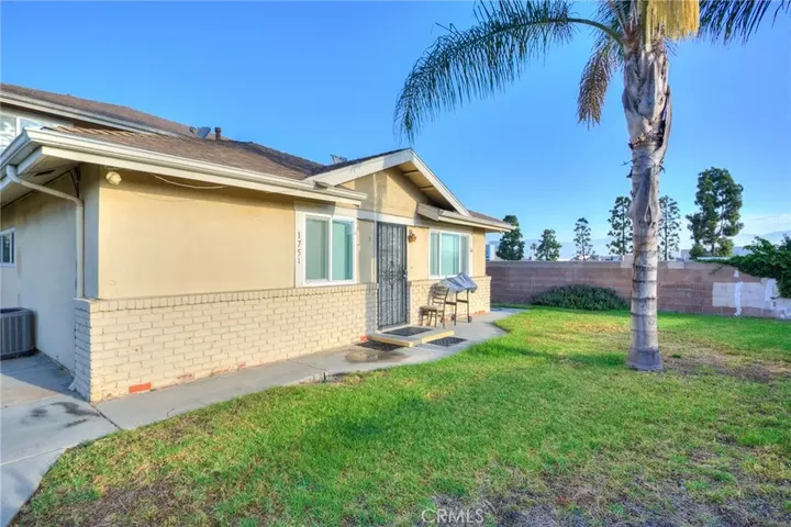 Property Photo: 1751 Fullerton CA 91748