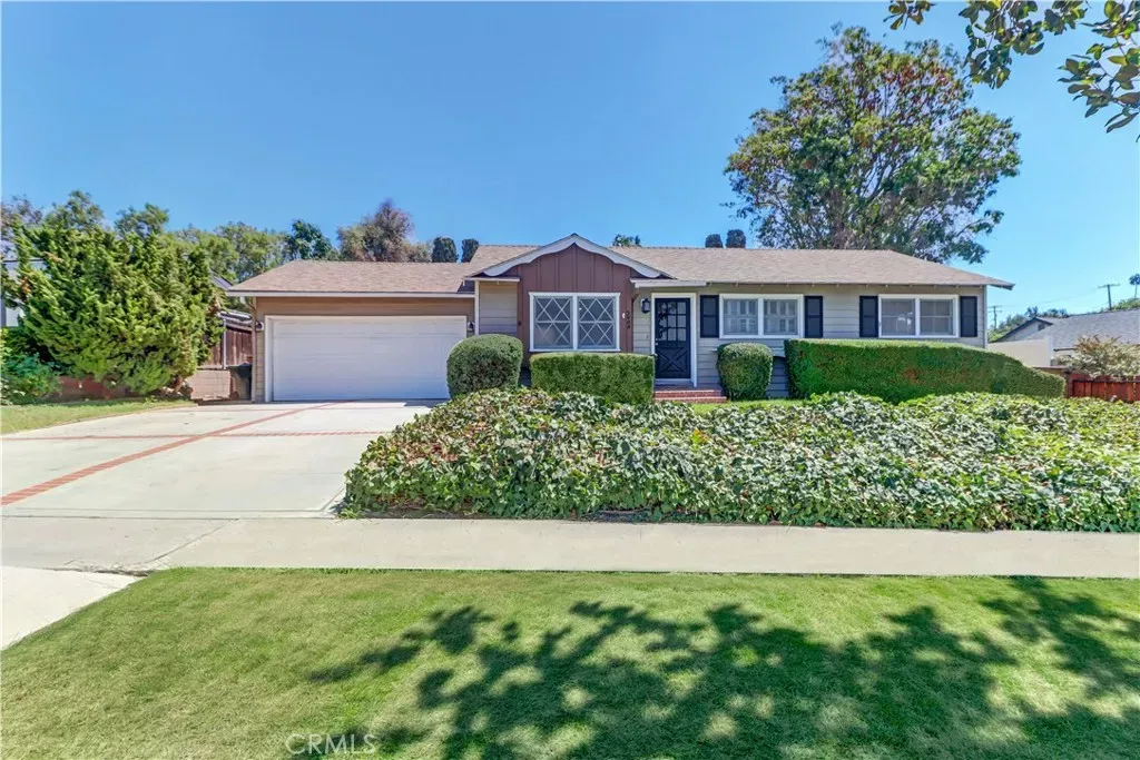 Property Photo:  3008 Sequoia  CA 92835 