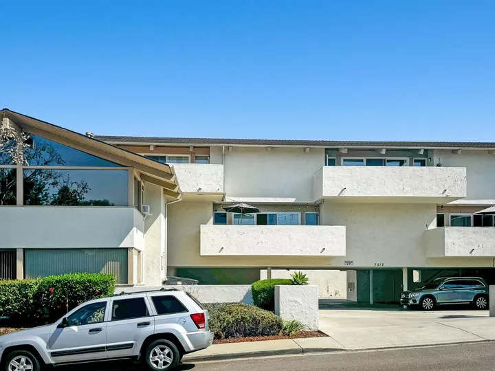 Property Photo:  7512 Viejo Castilla 17  CA 92009 