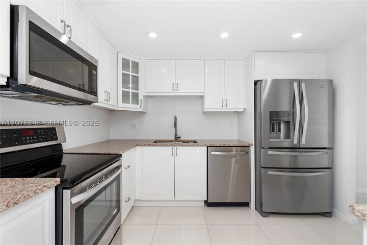 Property Photo: 210 Sea View Dr 207 FL 33149