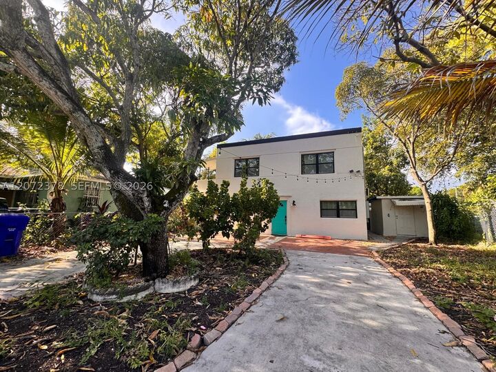 Property Photo:  277 NE 55th St  FL 33137 