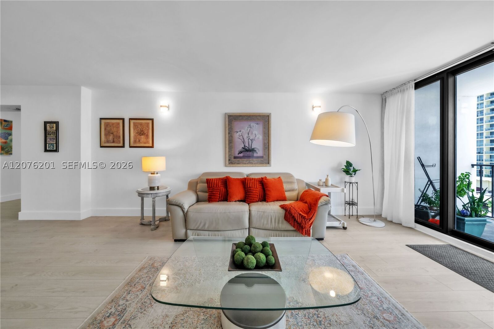 Property Photo: 2401 S Ocean Dr 507 FL 33019